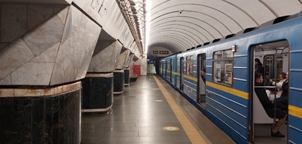 У Києві вимушено збільшили інтервал руху поїздів метро
