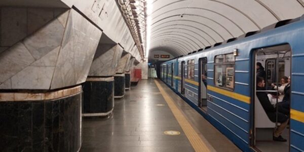 У Києві вимушено збільшили інтервал руху поїздів метро