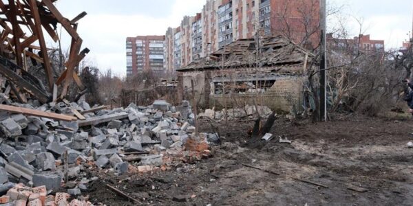 Слов'янськ зазнав бомбового удару, є поранені