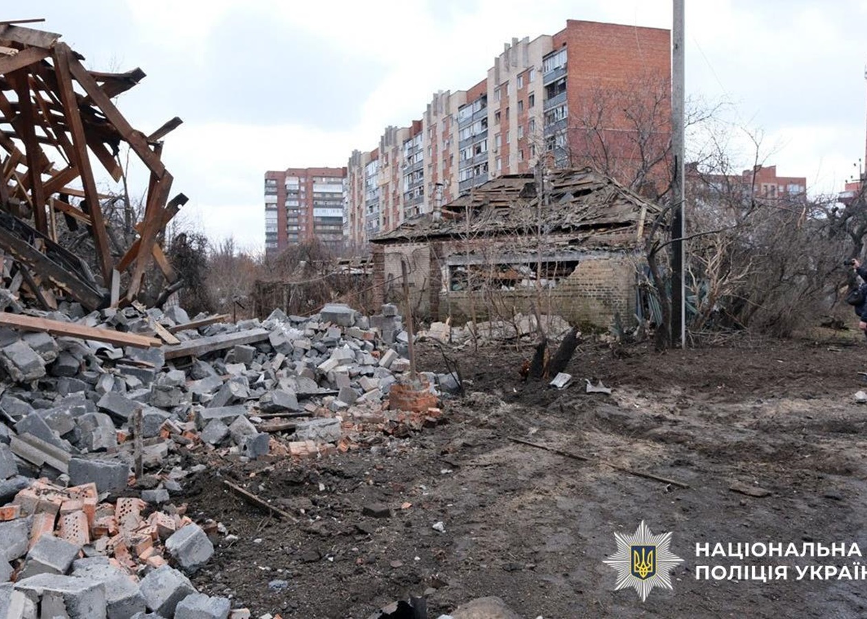 Слов'янськ зазнав бомбового удару, є поранені