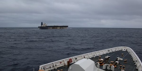 Сім танкерів намагаються втекти в Карибському морі - Пентагон