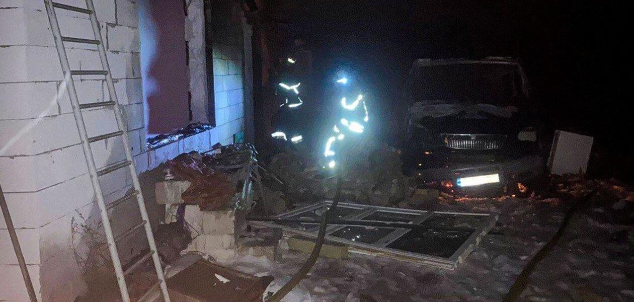 На Київщині стався вибух у будинку, потраждали діти