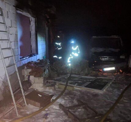 На Київщині стався вибух у будинку, потраждали діти