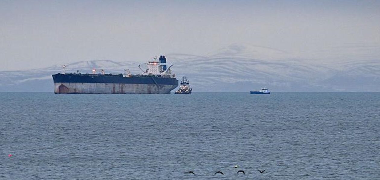 Нафтогазові доходи Росії рухнули до мінімуму 2020 року