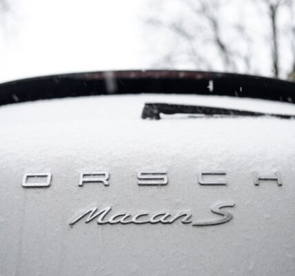 Глушилки дронів у Росії масово виводять з ладу BMW та Porsche - ЗМІ