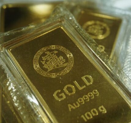 Вартість золота вперше перевищила $5000 за унцію