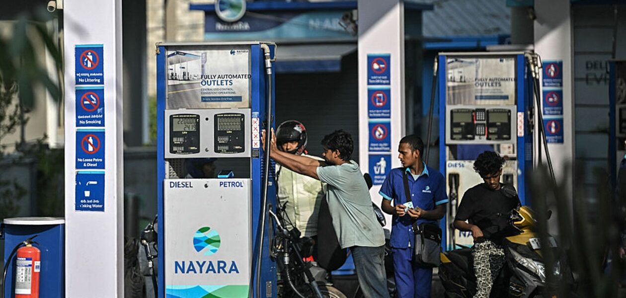 Росія знижує ціни на нафту для Індії, щоб вернути покупців - ЗМІ