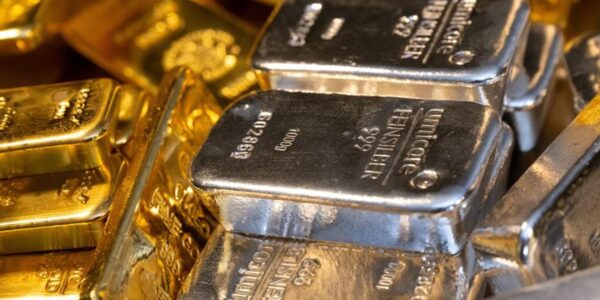 Ціни на золото і срібло впали на новинах зі США