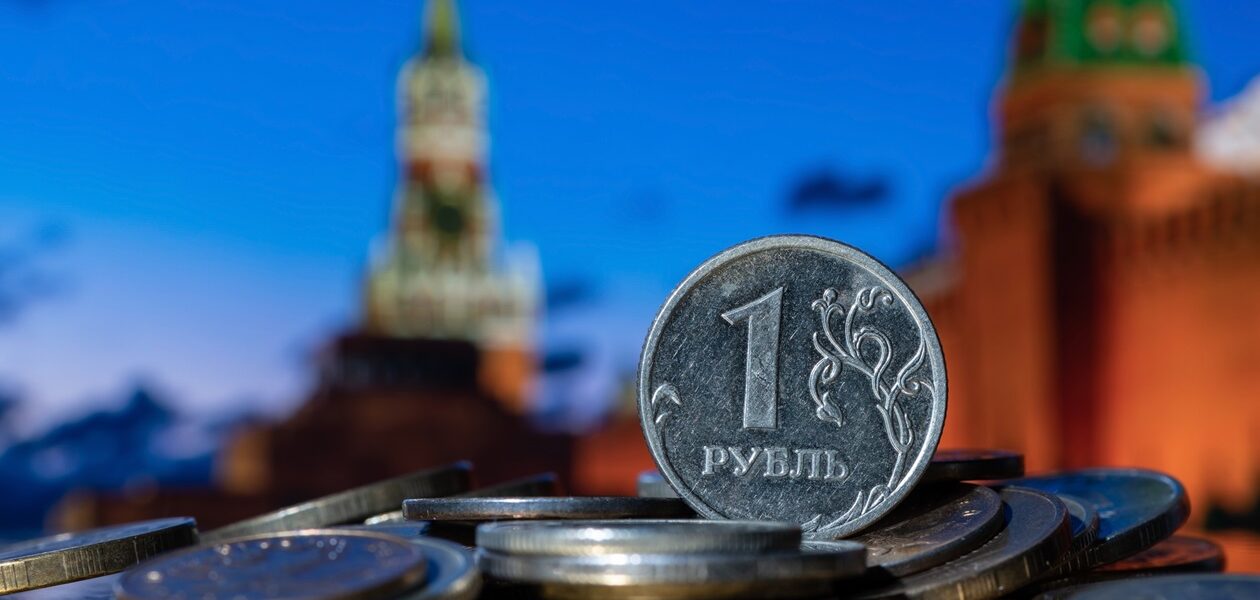 Військовий бюджет РФ "тріщить" на тлі мирних перемов - ЗМІ