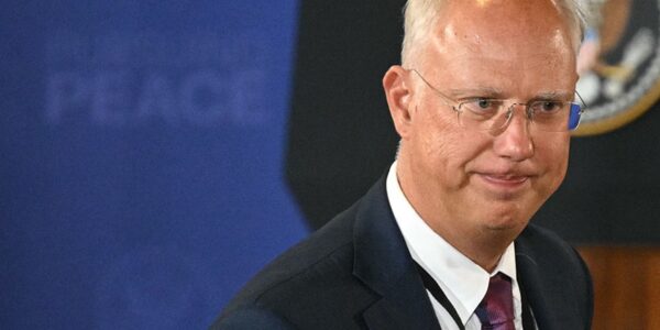 Переговори України та РФ відтермінували після візиту Дмитрієва до США