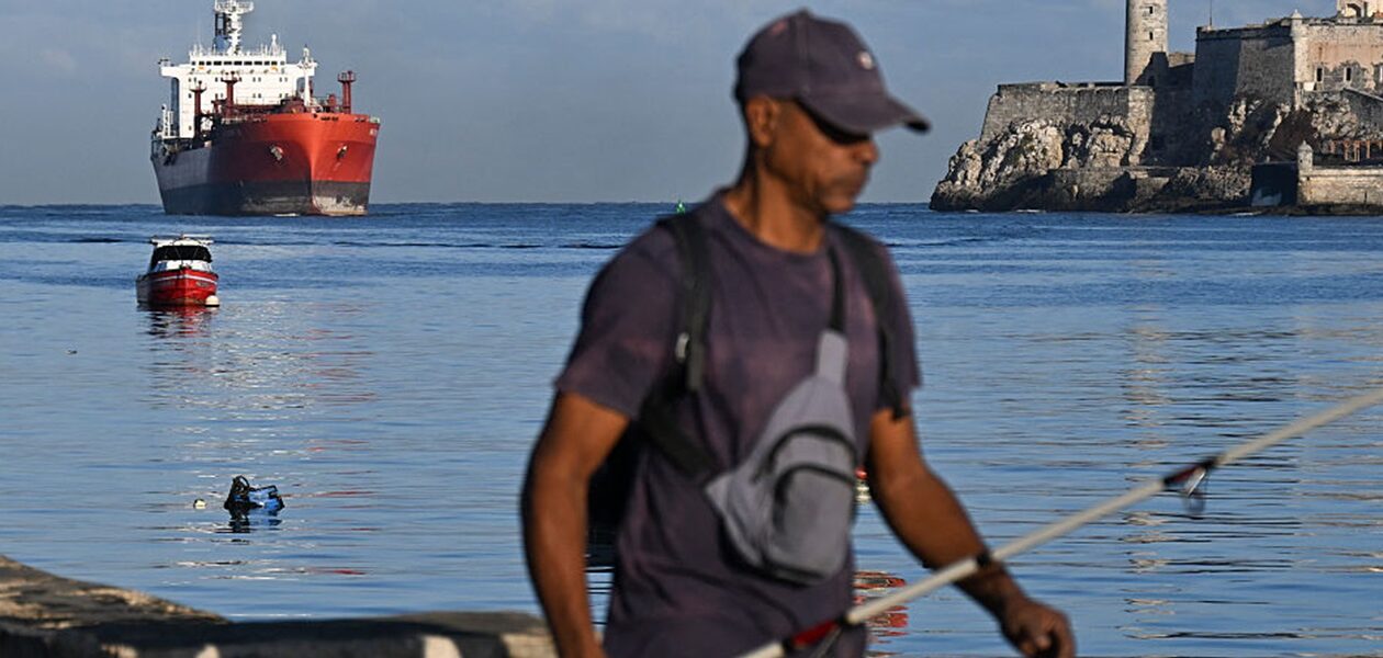 Росія наважилась постачати Кубі нафту, попри погрози Трампа - ЗМІ