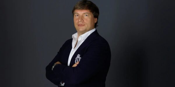 Втеча в курник: власник скандального букмекера Favbet Андрій Матюха, якого в Україні підозрюють у махінаціях на мільярди, намагається стати «курячим королем» Хорватії за допомогою грошей і пропаганди.