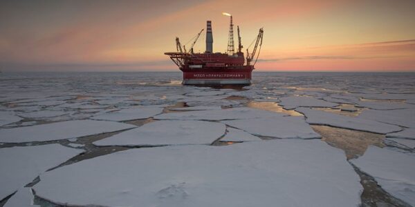 Нафтові компанії Росії змушені скорочувати обсяги буріння - ЗМІ