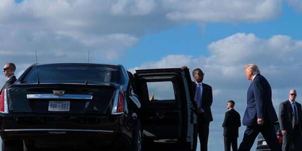 У США вбили чоловіка біля резиденції Трампа