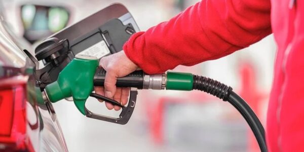 СюжетБензин по 100 грн? Прогнози щодо вартості палива