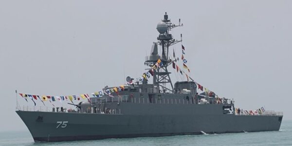 Удар по іранському фрегату: загинули понад 100 моряків