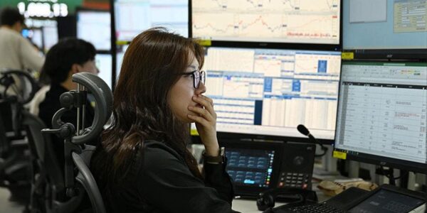 "Нафтовий шок" обвалив ринки країн, що розвиваються - ЗМІ