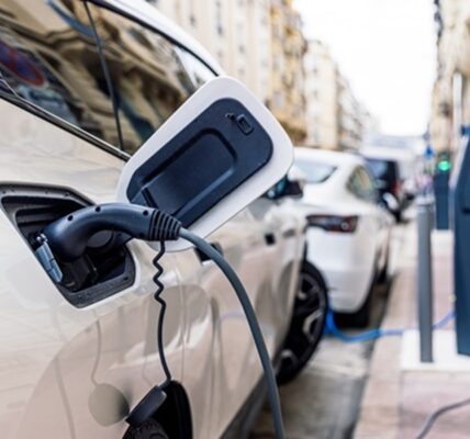 У Європі вперше за п’ять років подешевшали електромобілі