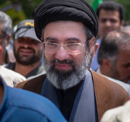 Новий лідер Ірану дав перші вказівки державним чиновникам