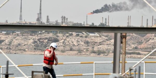 В Ірані відповіли, чи вплинули удари США на експорт нафти