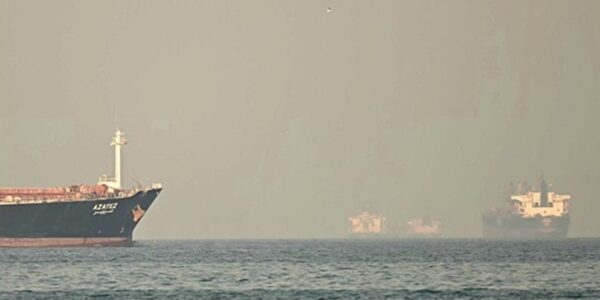 Ціна на близькосхідну нафту сягнула $160 - ЗМІ