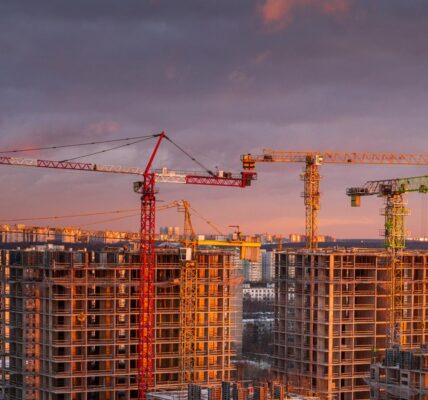 Цивільна економіка Росії прискорила падіння - аналітики