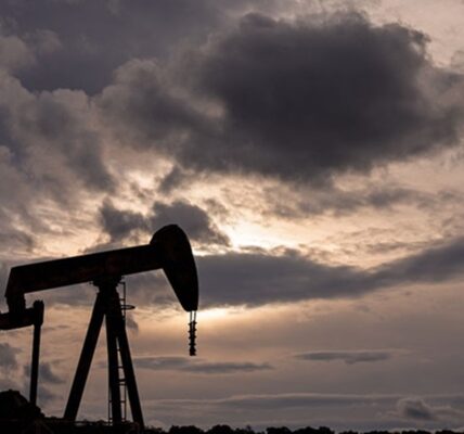 Ціни на нафту обвалилися після припинення вогню