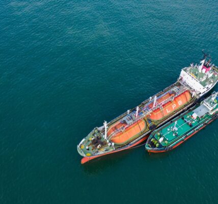 Росія збуває підсанкційний СПГ із 40% знижкою - ЗМІ