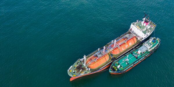 Росія збуває підсанкційний СПГ із 40% знижкою - ЗМІ