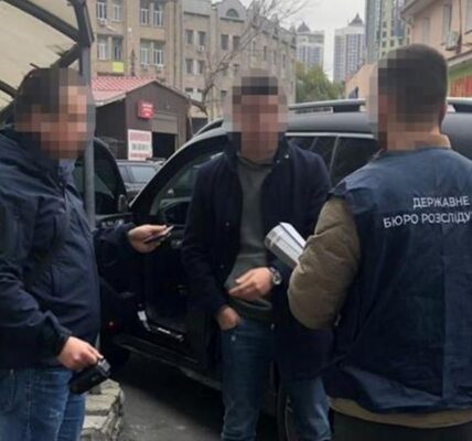 Мільйона схема: у Києві адвокат прагнув переписати на себе елітні квартири