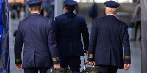 В Німеччині пілоти двох авіакомпаній влаштували страйк