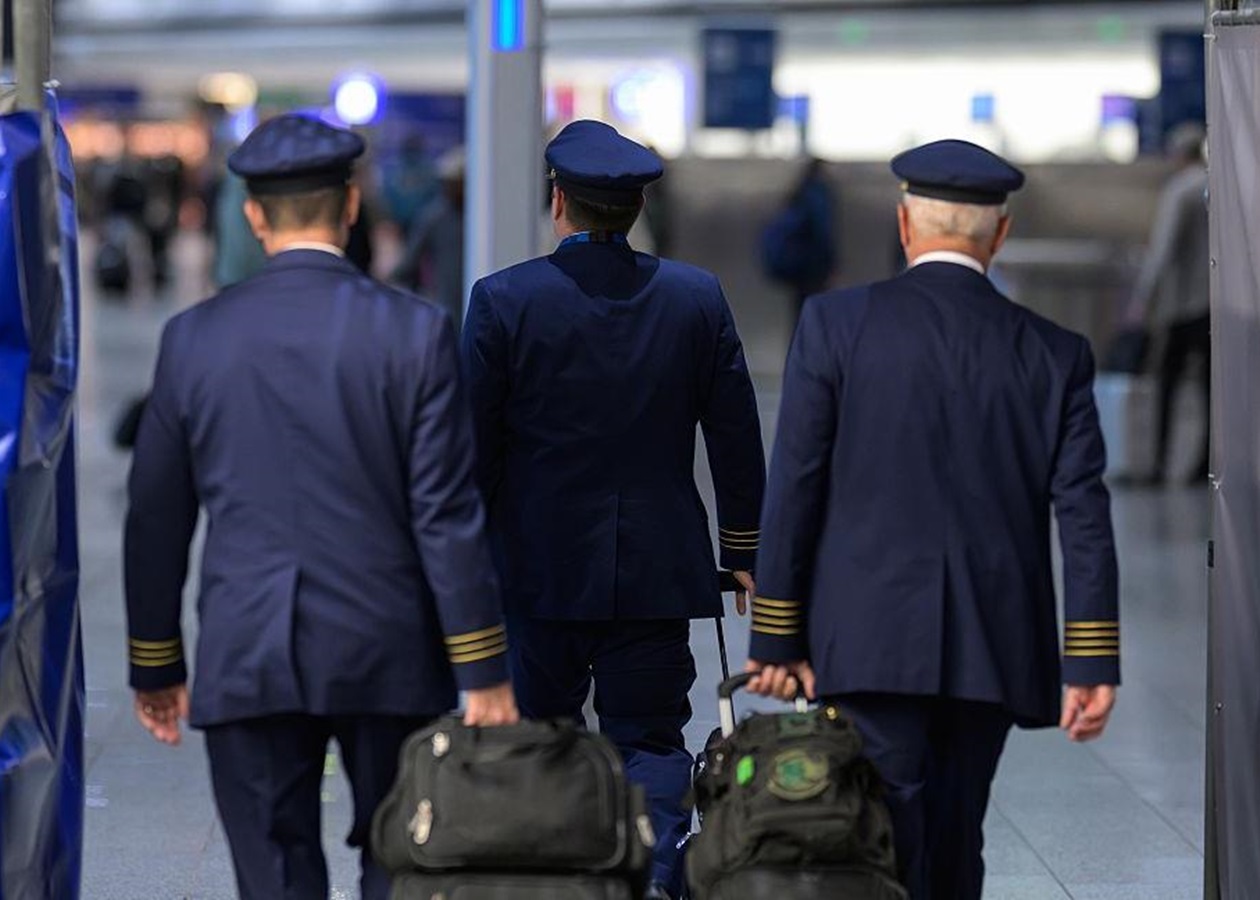 В Німеччині пілоти двох авіакомпаній влаштували страйк