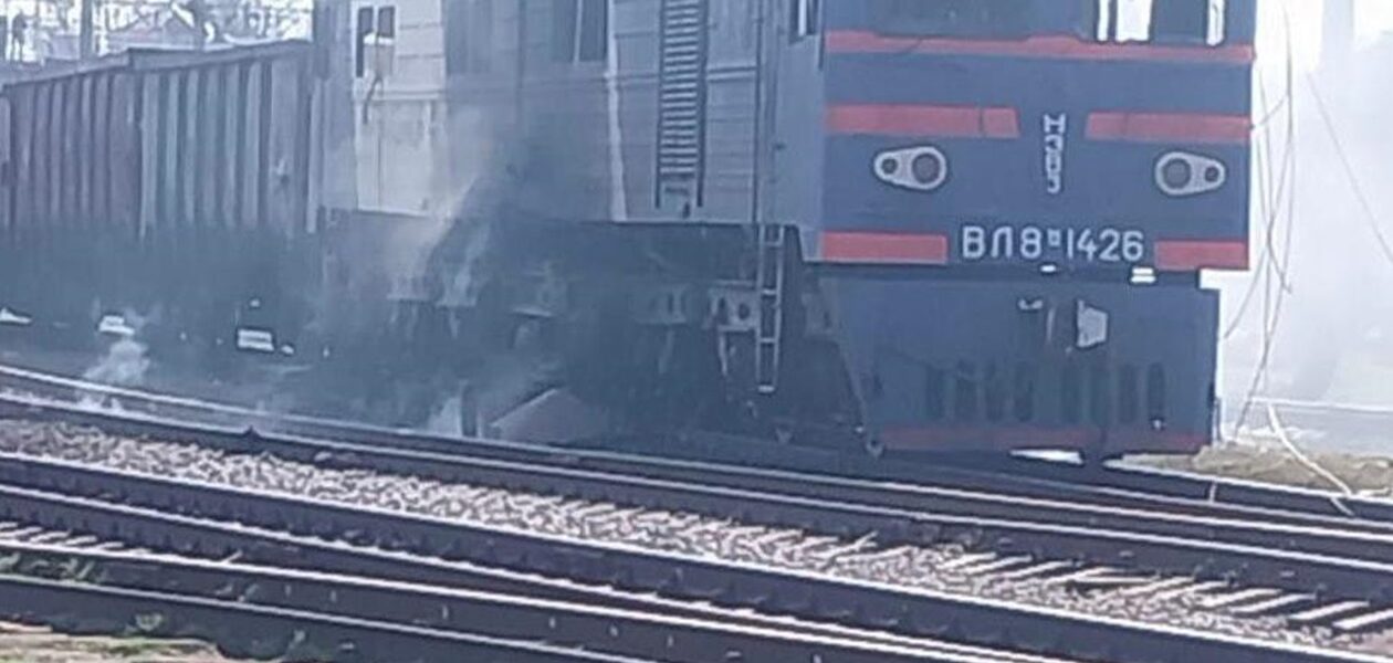 РФ ударила по залізниці: евакуйовано 500 пасажирів на Дніпропетровщині