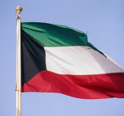 Кувейт оголосив форс-мажор через блокаду Ормузької протоки