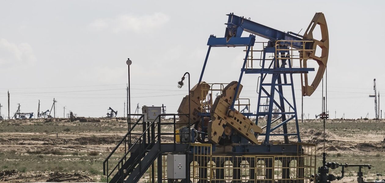 Казахстан визнав зупинку транзиту нафти Росією в Німеччину