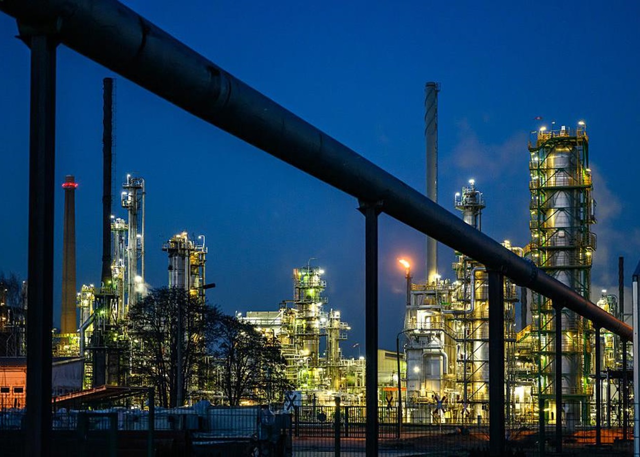 Німеччина відреагувала на зупинку Росією транзиту казахської нафти