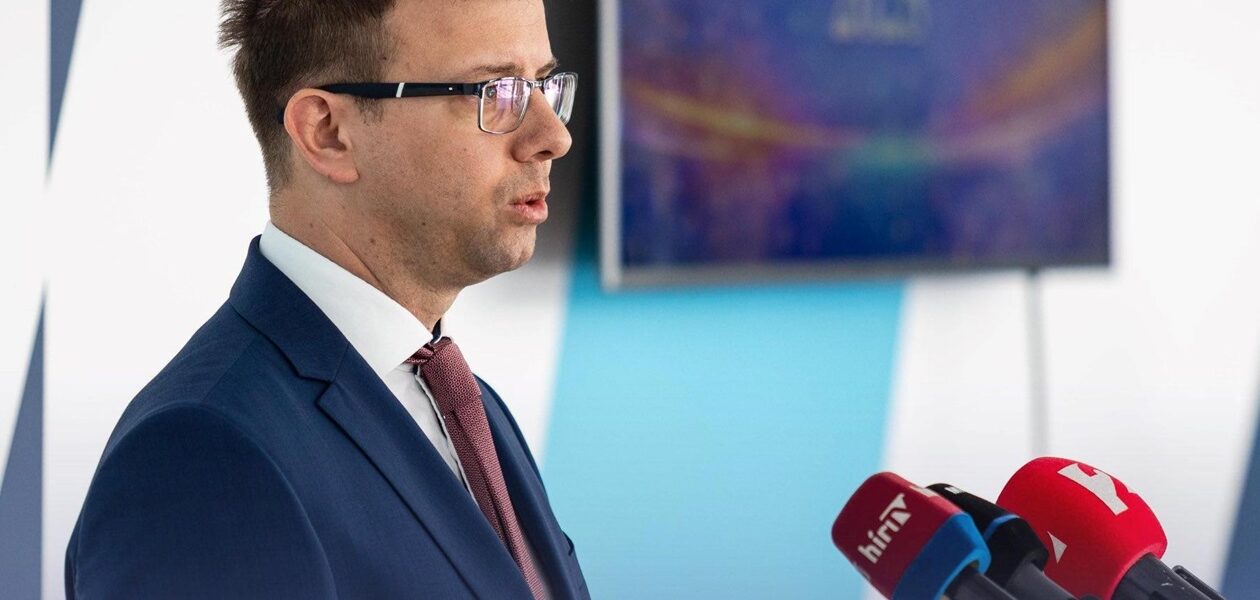 Угорщина підтвердила транзит нафти через Дружбу