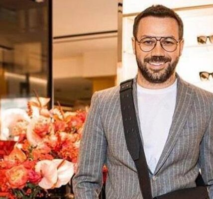 Базовий гардероб на роки: Андре Тан назвав речі, які не виходять з моди