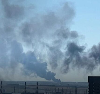 Сьомий з початку весни російський НПЗ зупинився через удари дронів - ЗМІ