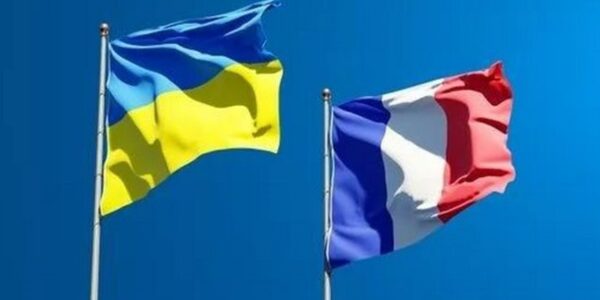 Зеленський: Франція готова працювати щодо антибалістики для України