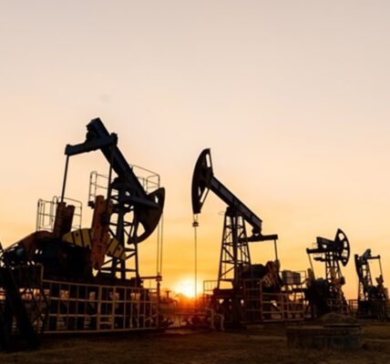 Ціни на нафту відреагували на нові удари США по Ірану