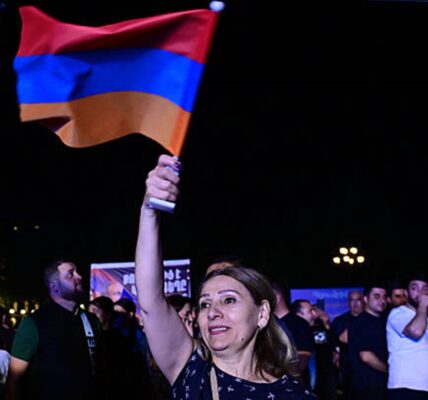 У Вірменії ЦВК відмовилася знімати з виборів проросійську партію