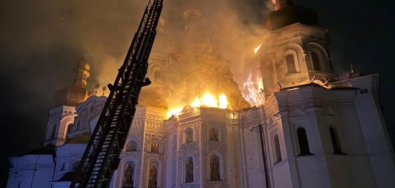 Пожежа у Лаврі: намісник розповів про евакуацію ікон