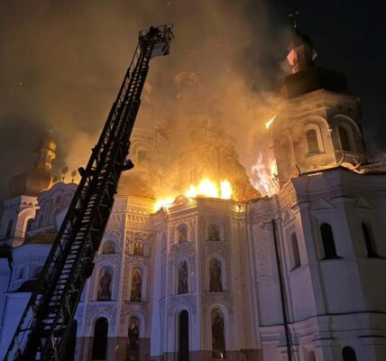 Пожежа у Лаврі: намісник розповів про евакуацію ікон