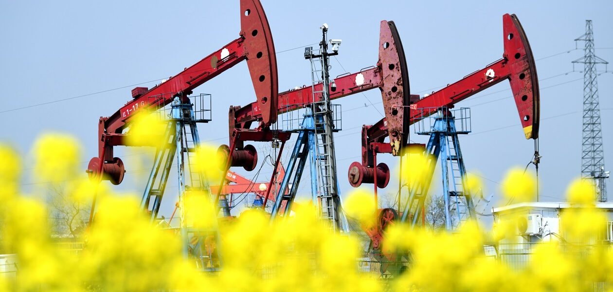 Нафта дешевшає третій день поспіль