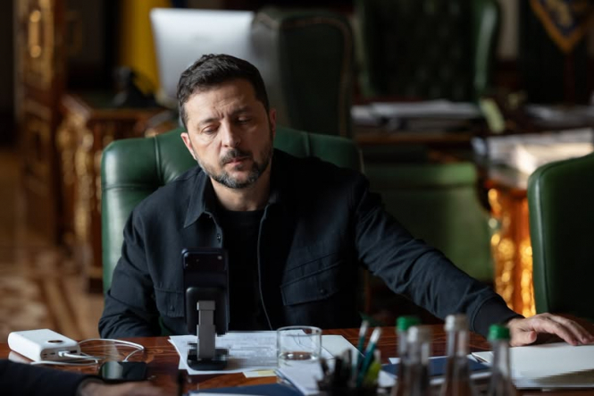 ЗСУ вдарили по військово-морській базі в Новоросійську (оновлено)