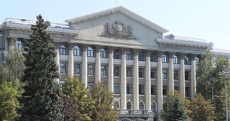 Посадовець НАВС Мінченко задекларував мільйони, елітні авто та понад 300 тисяч доларів готівкою