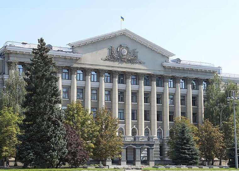 Посадовець НАВС Мінченко задекларував мільйони, елітні авто та понад 300 тисяч доларів готівкою