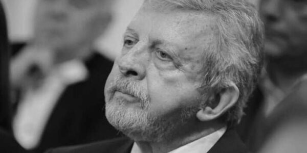 Помер білоруський політик і колишній кандидат у президенти Олександр Мілінкевич