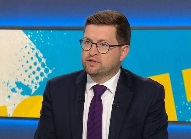 Польський депутат Анджей Шлівка закликав депортувати безробітних українців призовного віку